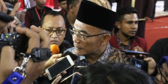 Kahiyang melahirkan, Jokowi batalkan kunjungan kerja ke Malang