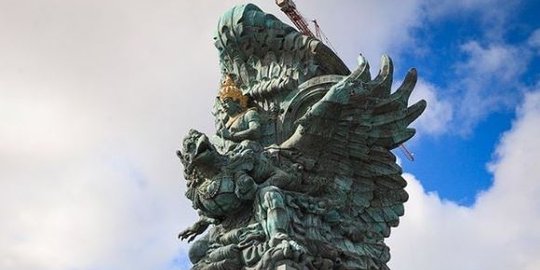 Fakta-fakta mengagumkan patung GWK Bali terbesar ketiga dunia