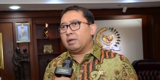 Bahas perkembangan politik, Fadli Zon sambangi kediaman Prabowo