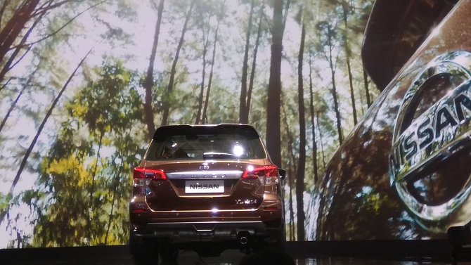 nissan terra meluncur di giias 2018