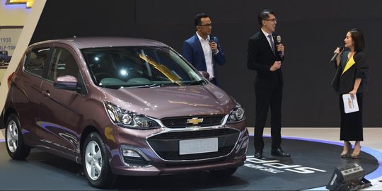 Chevrolet curi perhatian di GIIAS 2018, rilis New Spark dan New Trailblazer