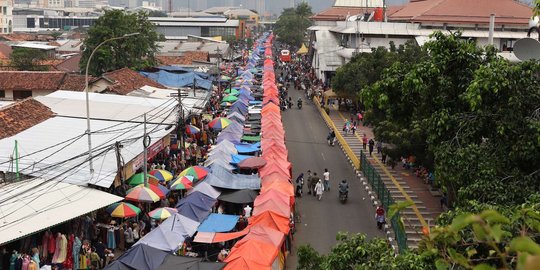 PKL Tanah Abang ber-KTP DKI akan dipindah ke skybridge