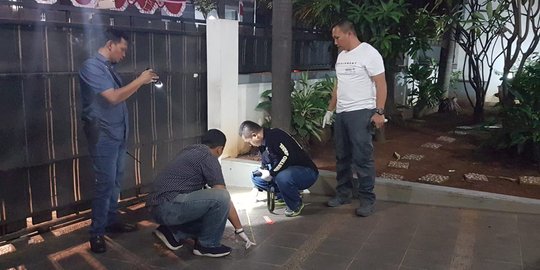 Polisi duga pelempar molotov ke rumah Kapitra berjumlah 2 orang