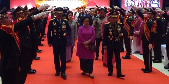 Sejumlah menteri & KaBIN terima anugerah Bintang Bhayangkara Utama, Megawati hadir