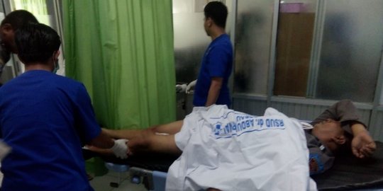 Terkena parang pria ngamuk di Polsek Gunung Tabur, Aiptu Aris luka di paha