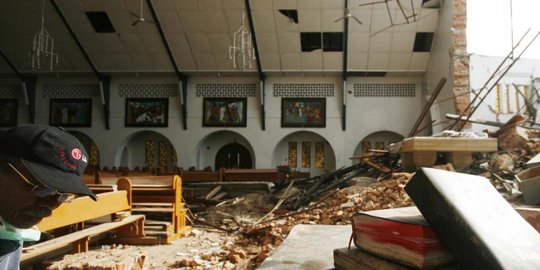 setelah gempa utama rev1