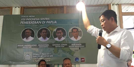 Menteri Jonan sebut masih ada 32.000 warga DKI tak mampu pasang aliran listrik