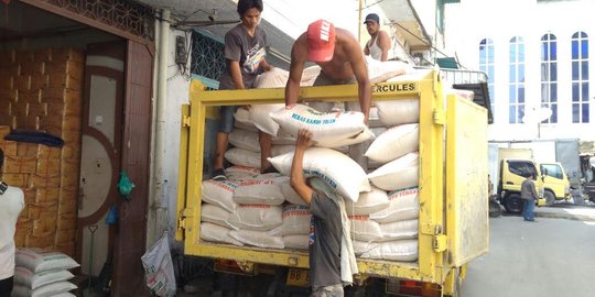 Kemensos dorong Pemda keluarkan cadangan beras bantu korban gempa Lombok