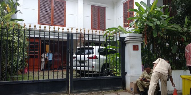 Amien Rais dan aktivis 212 merapat ke rumah Prabowo di Kertanegara