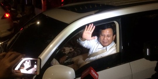 Bicara intens, Prabowo dan Salim Segaf sudah bertemu empat mata