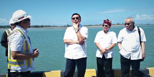 Jelang pertemuan IMF-World Bank, Menko Luhut tinjau Pelabuhan Benoa Bali