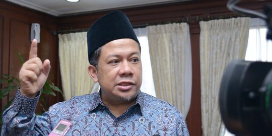 Menebak ramalan Fahri Hamzah, mungkinkah pendaftaran capres diperpanjang?