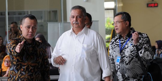 Dalami kasus suap proyek PLTU, KPK sita HP Dirut PLN Sofyan Basir