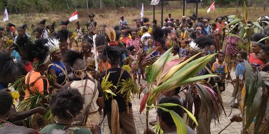 Deklarasi dukung Jokowi dua periode dari titik nol kilometer Sota Papua