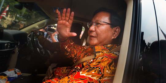 Prabowo ditemani petinggi PAN keluar dari Kertanegara, dikabarkan bertemu elite PKS