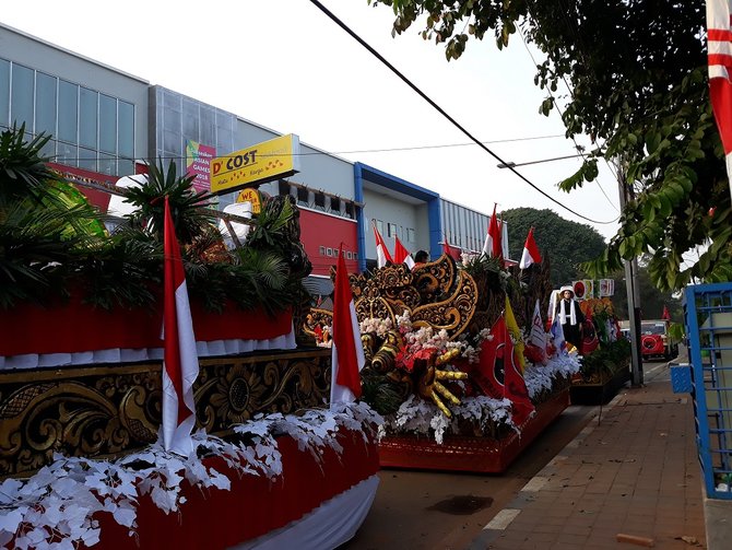 mobil hias pembawa jokowi maruf daftar ke kpu