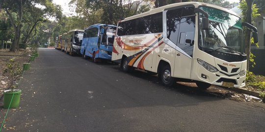 6 Bus relawan disiapkan untuk kawal pendaftaran Prabowo-Sandiaga ke KPU