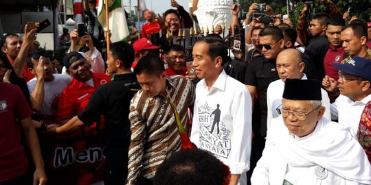 Dengan pengawalan ketat, Jokowi-Ma'ruf tiba di KPU