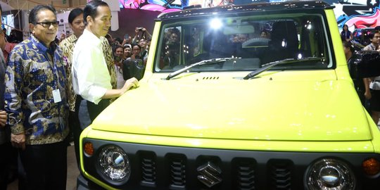 Mobil pertama Presiden Jokowi ini bikin booth Suzuki di GIIAS tumpah!