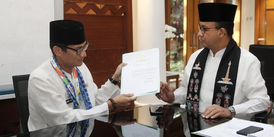 Sandiaga Uno serahkan surat pengunduran diri di Balai Kota