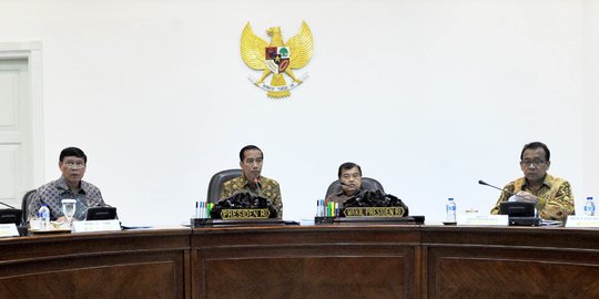 Jokowi perintahkan pencarian korban gempa Lombok diprioritaskan