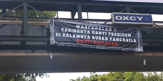 Ada spanduk serang capres pro khilafah di Surabaya, Gerindra geram