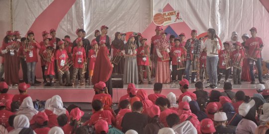 Antusiasme anak-anak dalam Gebyar Prestasi Keluarga Sejahtera Indonesia