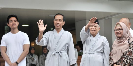 jokowi sarapan pisang rev1