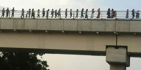 LRT sering mogok, Kemenhub minta maaf dan bakal siapkan posko