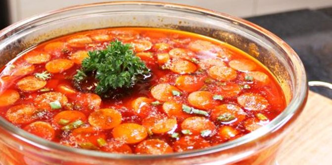 Cara membuat sop merah Surabaya, lengkap dengan cakue udang