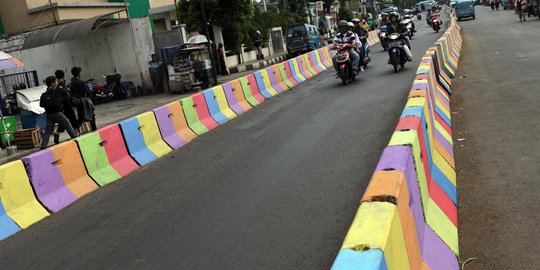 Warna-warni trotoar & median jalan dinilai tak langgar aturan