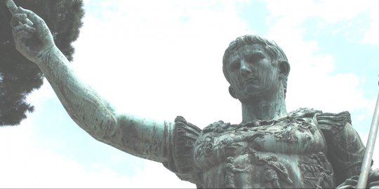 augustus kekayaan tertinggi