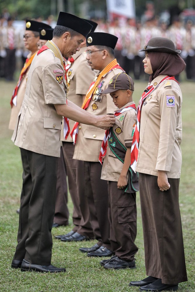 jokowi hadiri hut pramuka