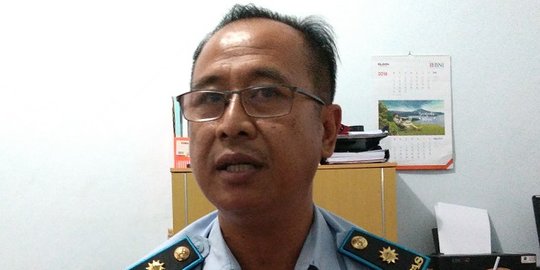 Pelaku pembakaran di Makassar sempat ancam petugas dengan besi runcing