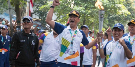 Pawai obor Asian Games 2018 di Bogor: bertabur legenda olahraga Indonesia