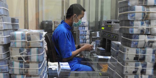 Rupiah makin anjlok, tembus Rp 14.644 per USD