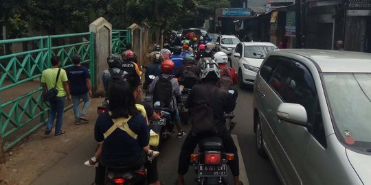 'Doorstop', warga Jaksel keluhkan lalin semrawut & pohon rawan tumbang