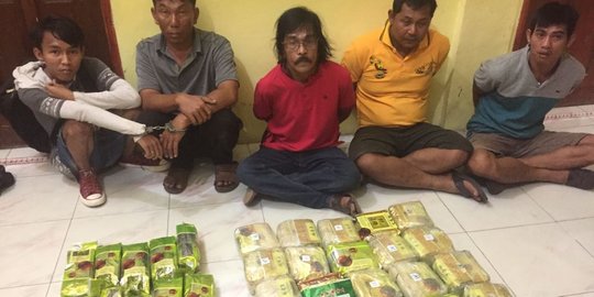 Tangkap 4 pengedar narkoba di Riau, BNN sita 30 kg sabu asal Malaysia