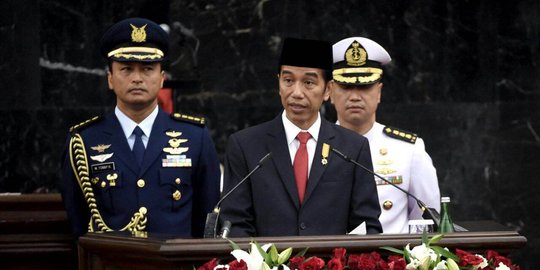 2019 Jokowi naikkan gaji PNS sampai tambah anggaran infrastruktur