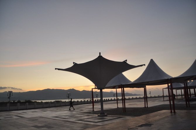 pantai deking