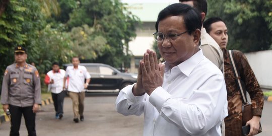 PDIP ungkit masa lalu Prabowo: Korporasi, keluarga dan beban sejarah