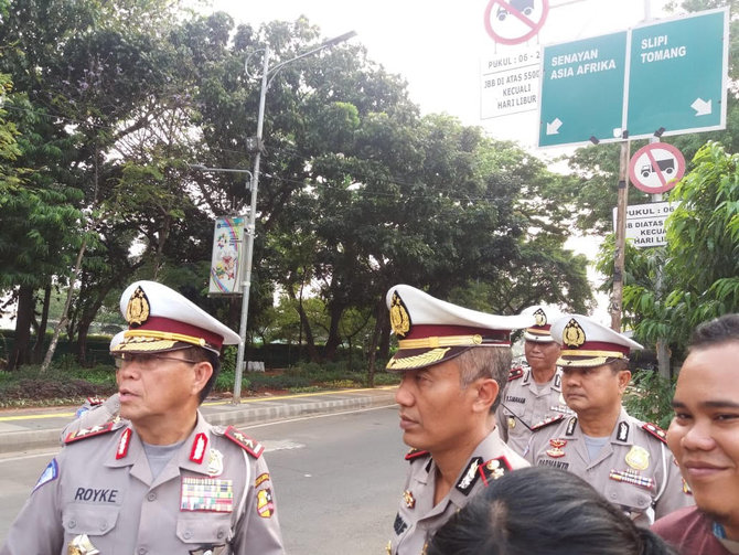 lima ruas jalan sekitar gbk akan ditutup 13 jam