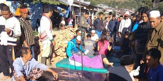 Tagana salurkan sembako ke lokasi gempa NTB, warga dirikan dapur umum