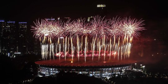 Keren, pesta kembang api semarakkan pembukaan Asian Games 2018