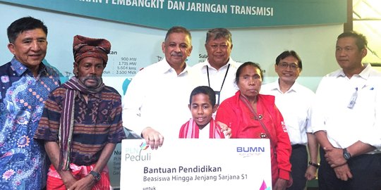 PLN beri hadiah beasiswa hingga renovasi rumah kepada Joni, total Rp 134 juta