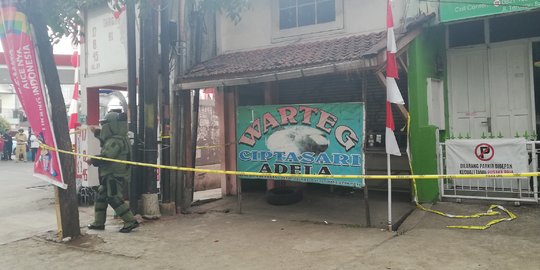 Ada 4 koper mencurigakan, Warteg di Bandung digaris polisi