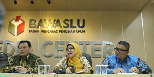 Bawaslu gelar mediasi 10 parpol terkait daftar caleg sementara