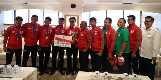 Menpora hadiahi Rp 14 juta pada tim pelajar U-16 yang juarai Gothia Cup di China