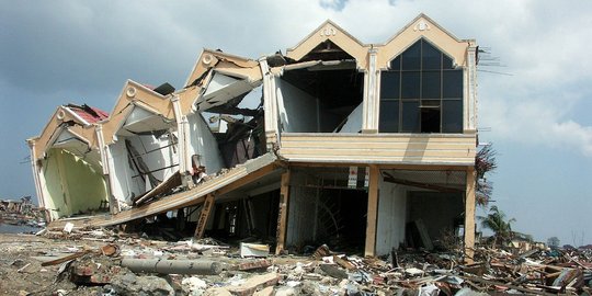 Menteri Basuki ajak Kadin bangun rumah tahan gempa di Lombok