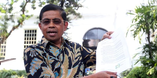 Ekspresi Idrus Marham pamerkan surat pengunduran diri